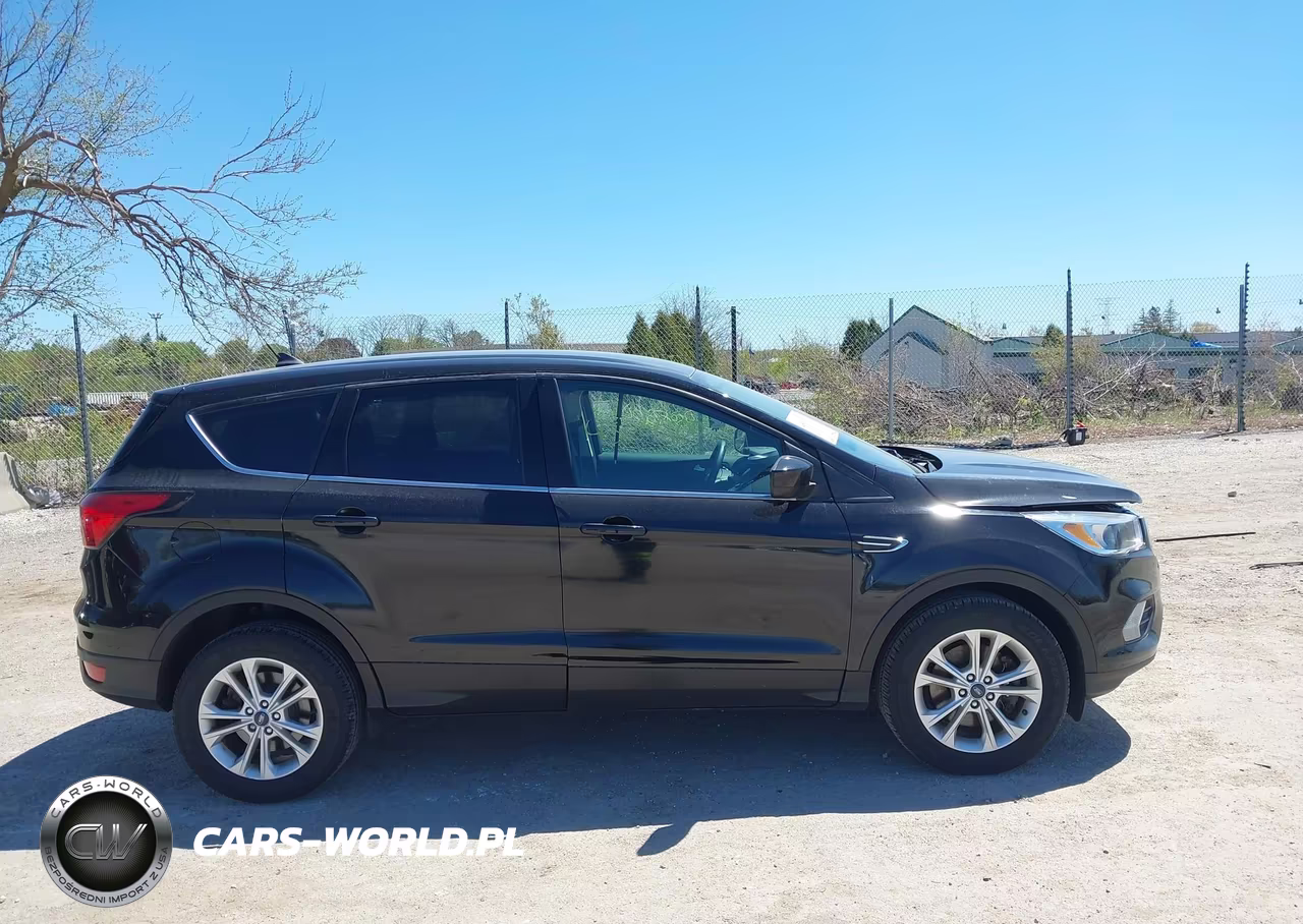 2019 Ford Escape Se VIN:1FMCU9GD2KUC24795 - 13
