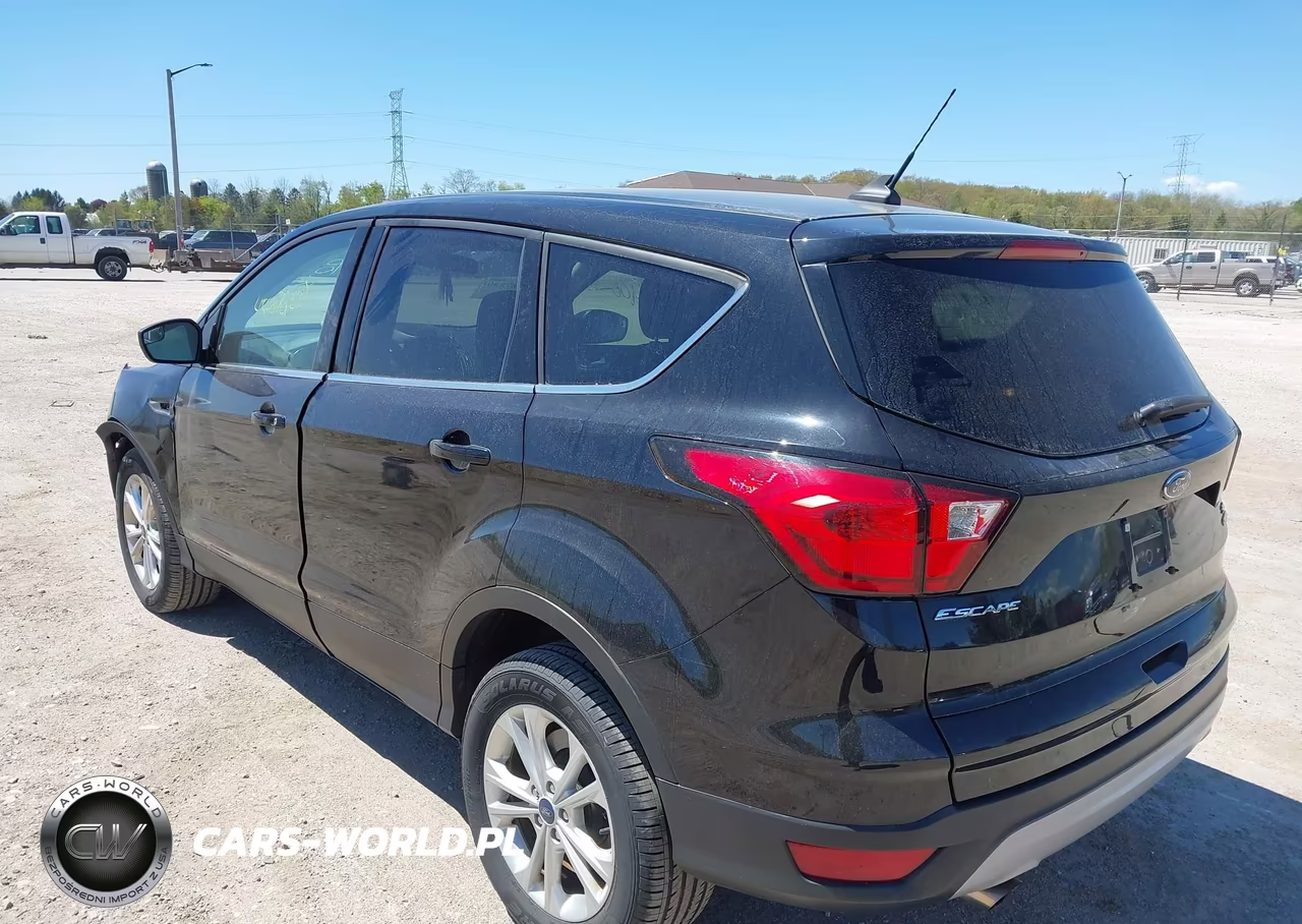 2019 Ford Escape Se VIN:1FMCU9GD2KUC24795 - 3