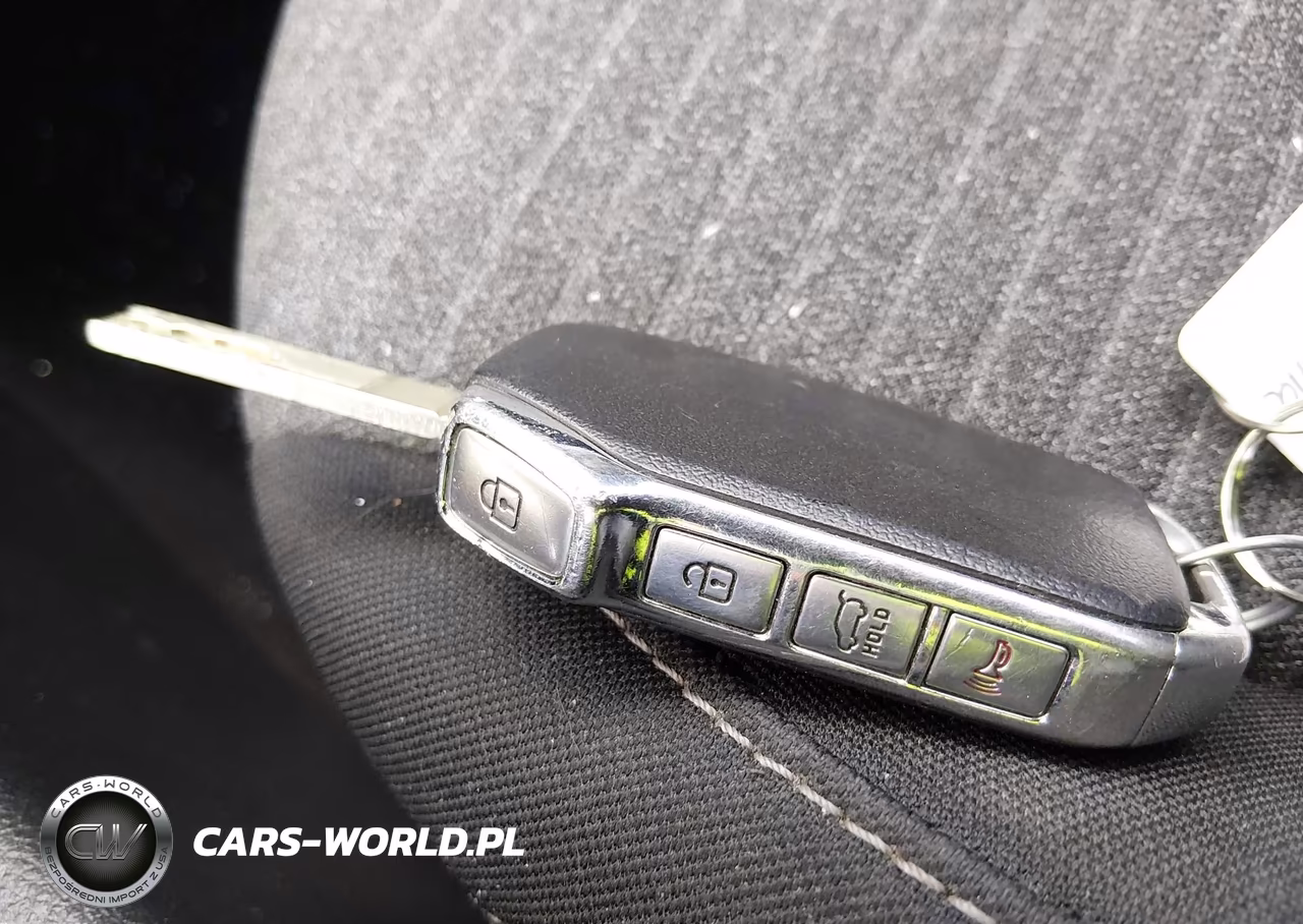 2020 Kia Soul S VIN:KNDJ23AU9L7021071 - 11