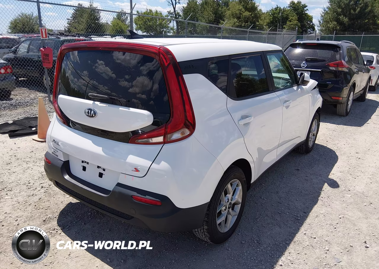 2020 Kia Soul S VIN:KNDJ23AU9L7021071 - 4