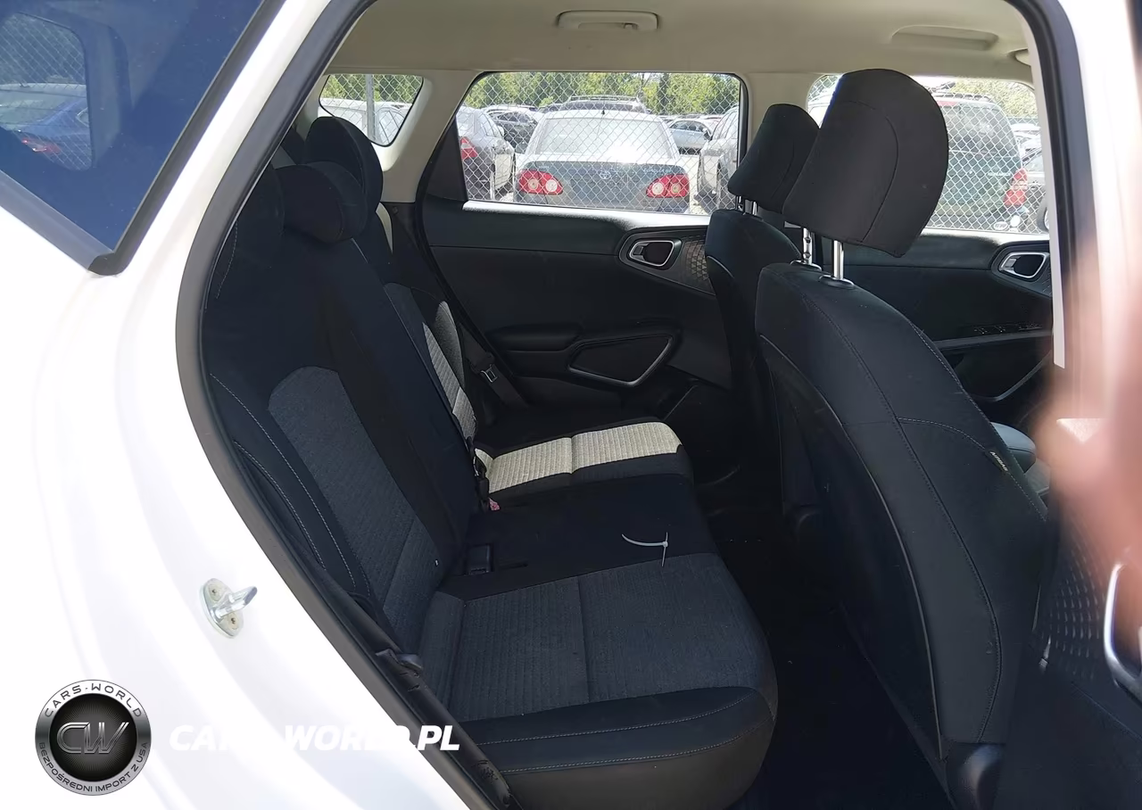 2020 Kia Soul S VIN:KNDJ23AU9L7021071 - 8