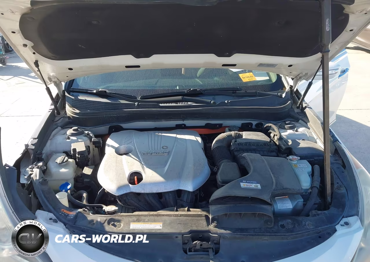2015 Hyundai Sonata Hybrid Limited VIN:KMHEC4A44FA123224 - 10