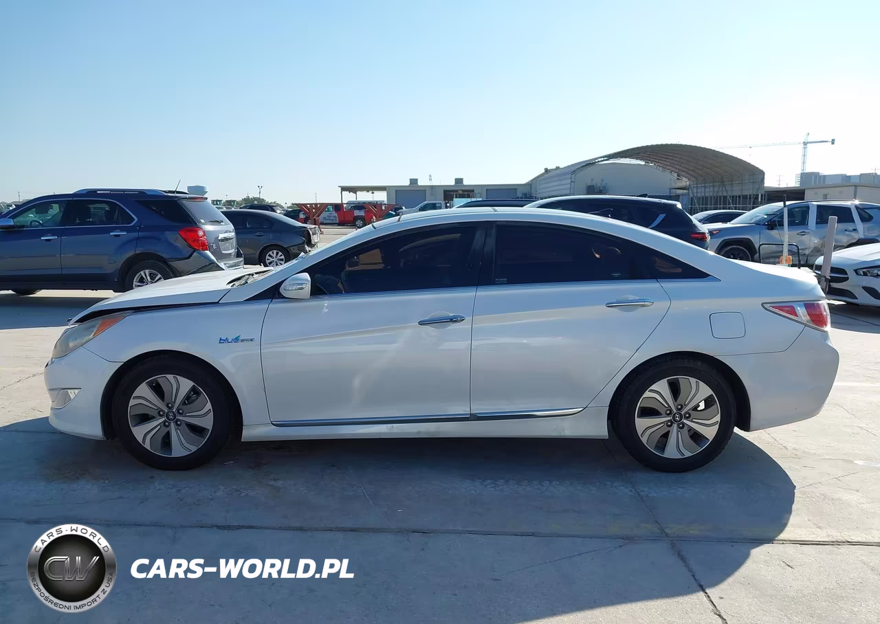2015 Hyundai Sonata Hybrid Limited VIN:KMHEC4A44FA123224 - 14