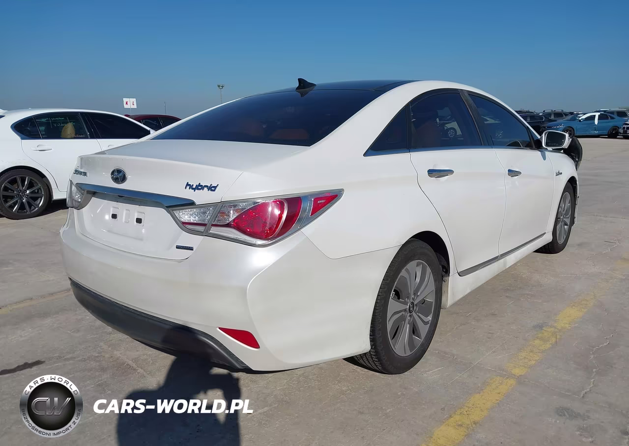 2015 Hyundai Sonata Hybrid Limited VIN:KMHEC4A44FA123224 - 4