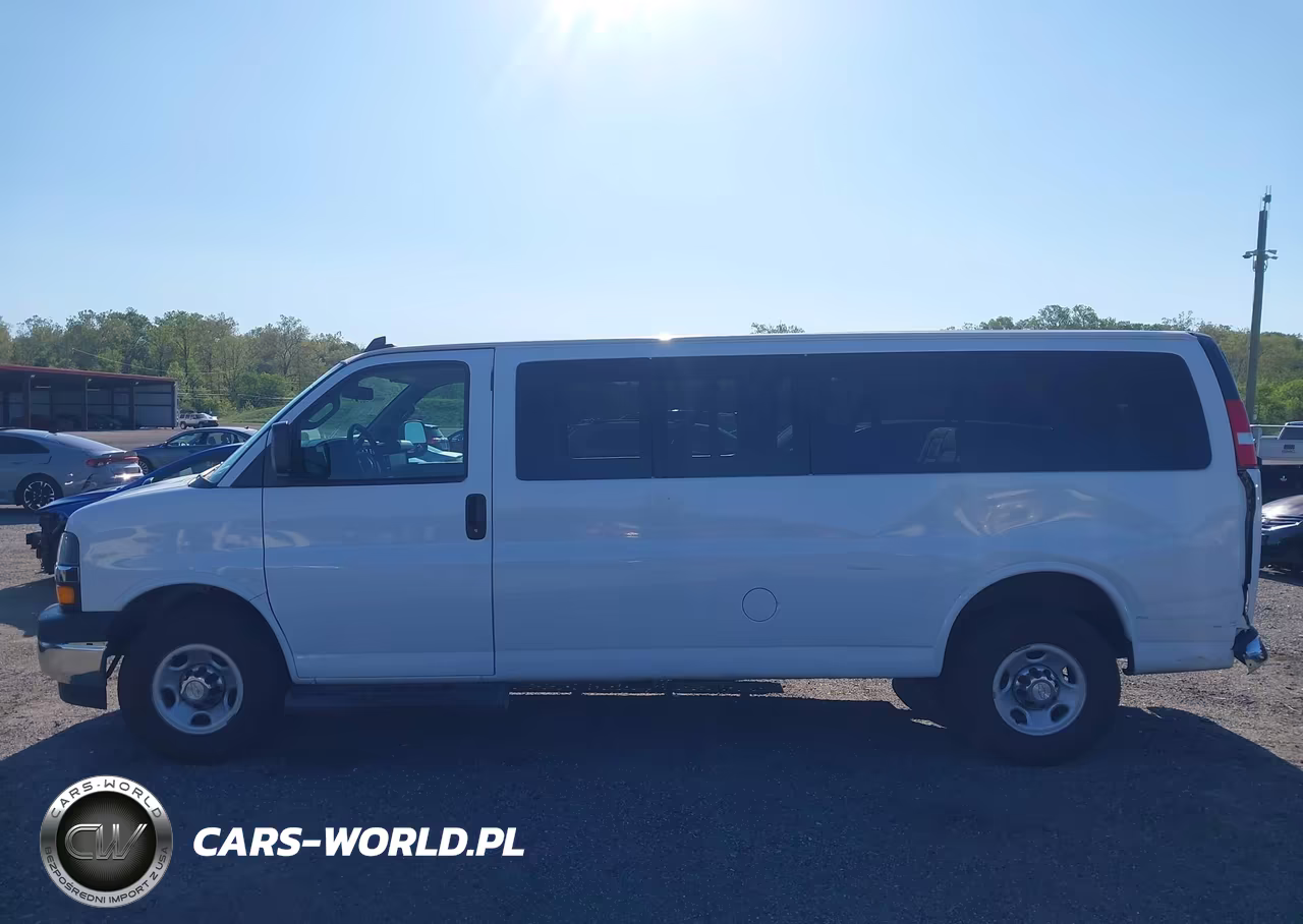 2019 Chevrolet Express 3500 Lt VIN:1GAZGPFPXK1176396 - 14