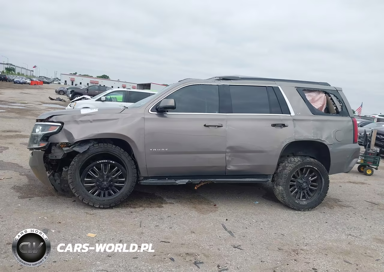 2018 Chevrolet Tahoe Lt VIN:1GNSKBKC8JR325814 - 13
