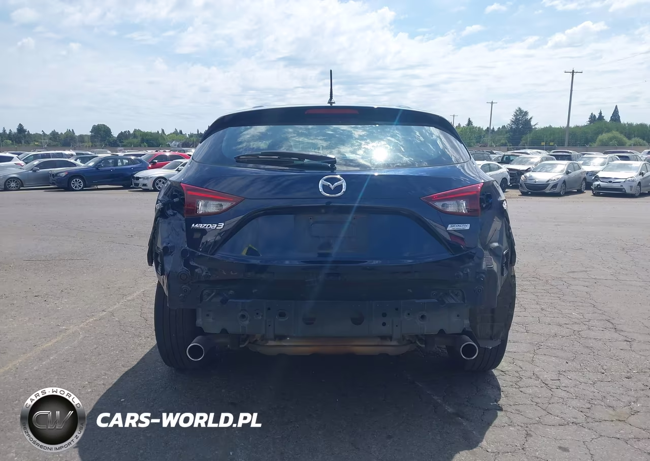 2018 Mazda Mazda3 Sport VIN:3MZBN1K72JM191359 - 18