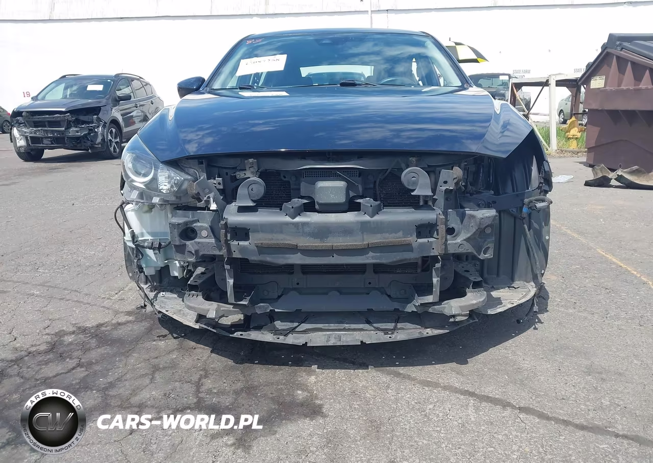2018 Mazda Mazda3 Sport VIN:3MZBN1K72JM191359 - 19