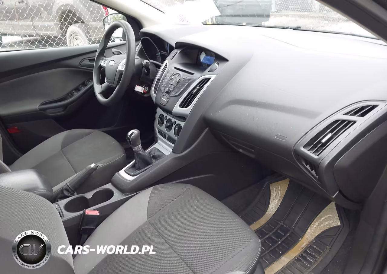 2012 Ford Focus Se VIN:1FAHP3F20CL359771 - 5