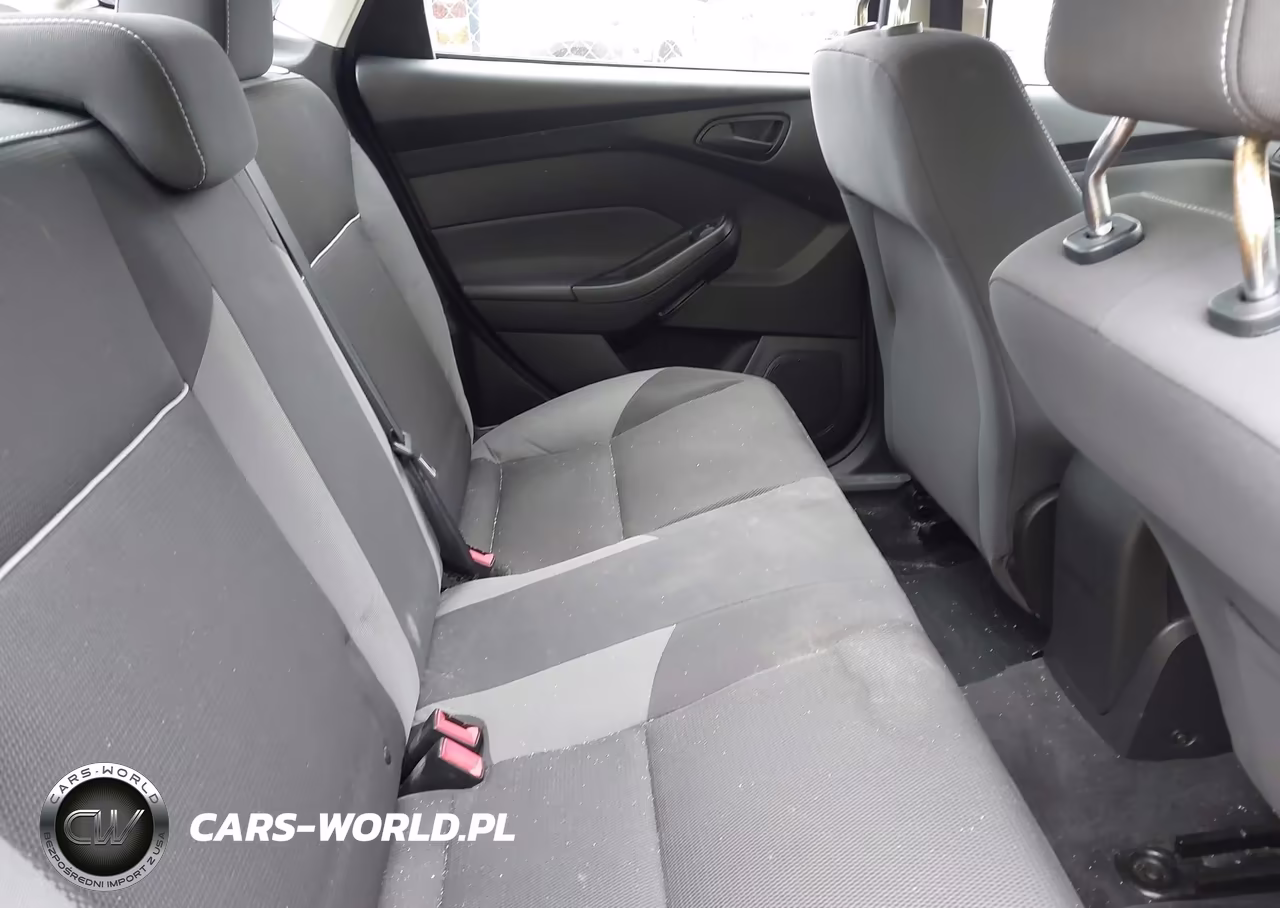 2012 Ford Focus Se VIN:1FAHP3F20CL359771 - 8