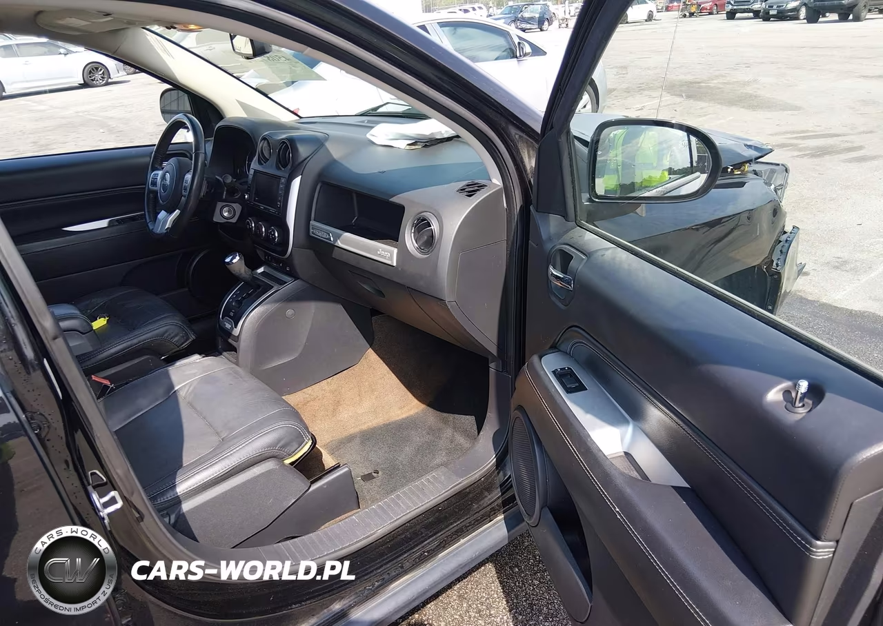 2017 Jeep Compass High Altitude Fwd VIN:1C4NJCEA4HD156486 - 5