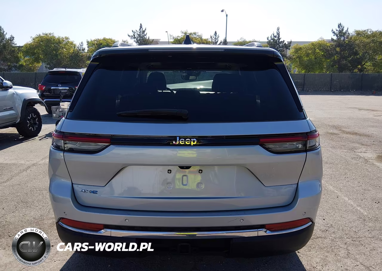 2023 Jeep Grand Cherokee 4Xe VIN:1C4RJYB62PC670811 - 16