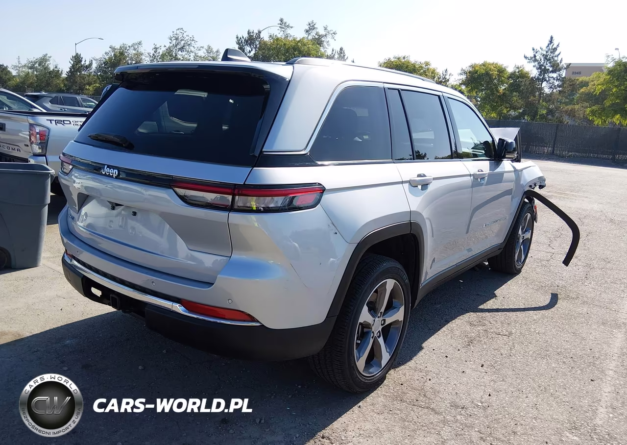 2023 Jeep Grand Cherokee 4Xe VIN:1C4RJYB62PC670811 - 4