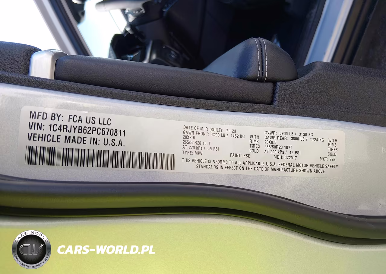 2023 Jeep Grand Cherokee 4Xe VIN:1C4RJYB62PC670811 - 9