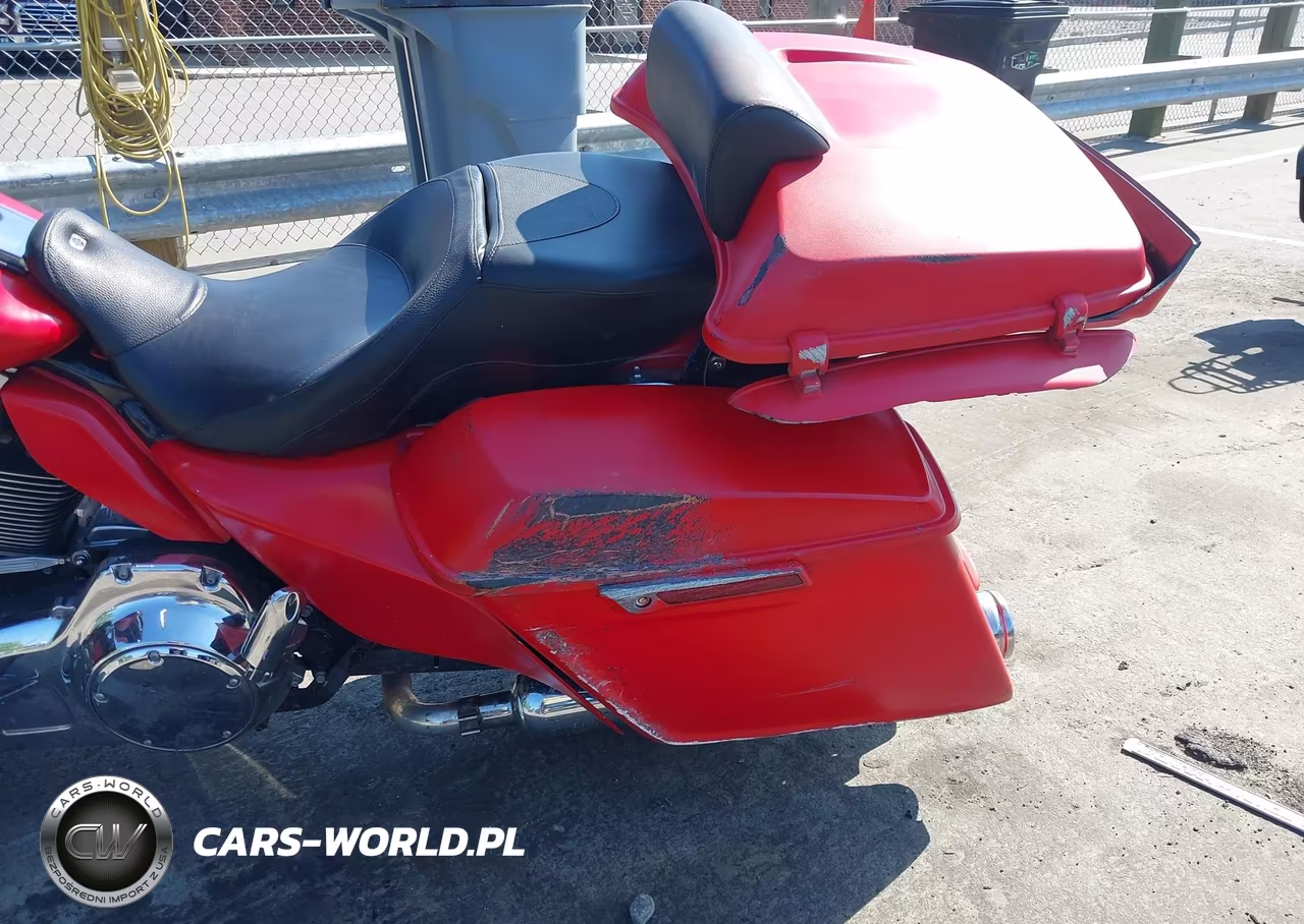 2014 Harley-Davidson Flhxs Street Glide Special VIN:1HD1KRM12EB712428 - 16