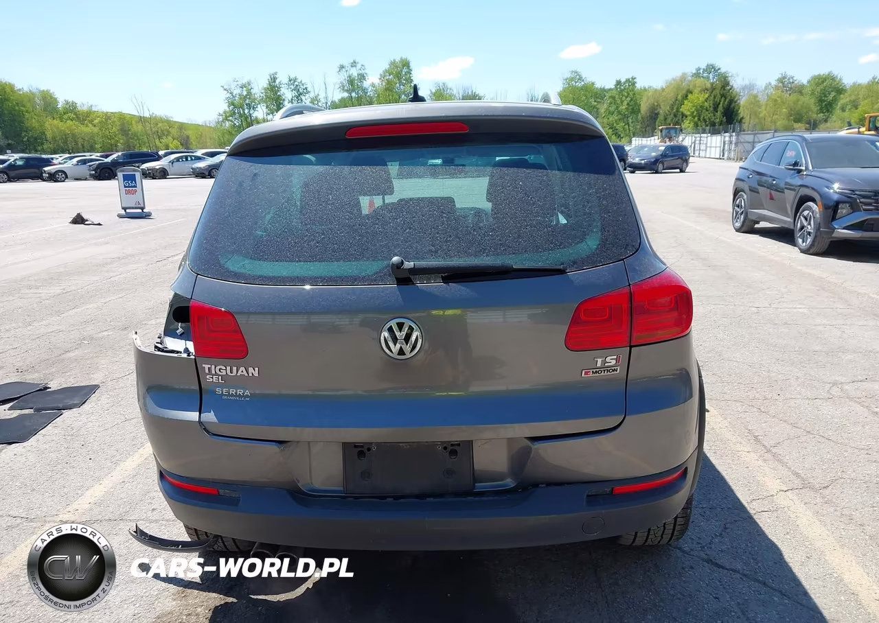 2016 Volkswagen Tiguan Sel VIN:WVGBV7AX1GW530012 - 16