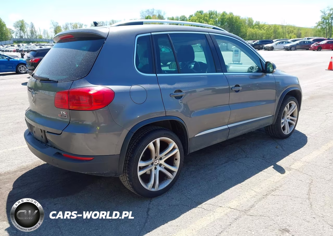 2016 Volkswagen Tiguan Sel VIN:WVGBV7AX1GW530012 - 4