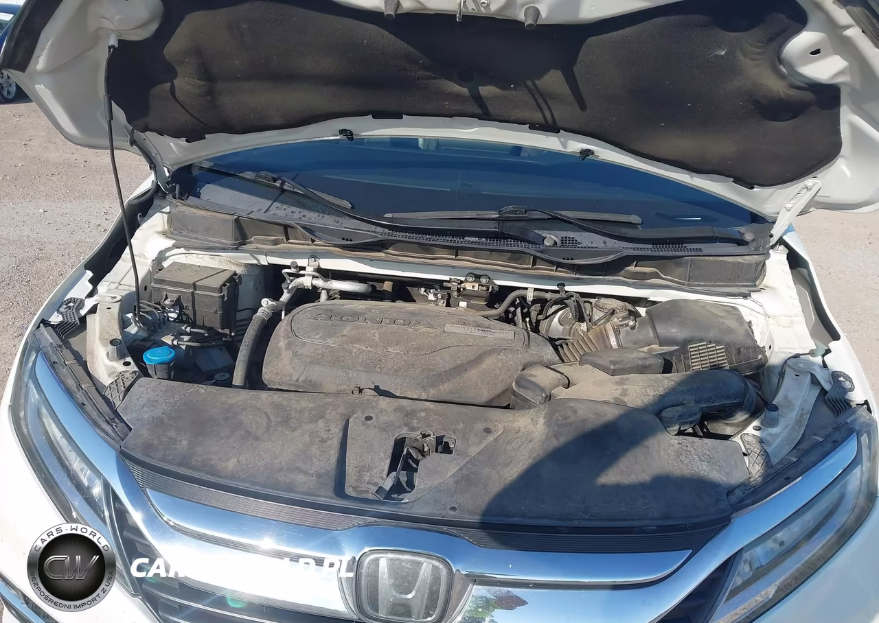 2018 Honda Odyssey Elite VIN:5FNRL6H94JB087098 - 10