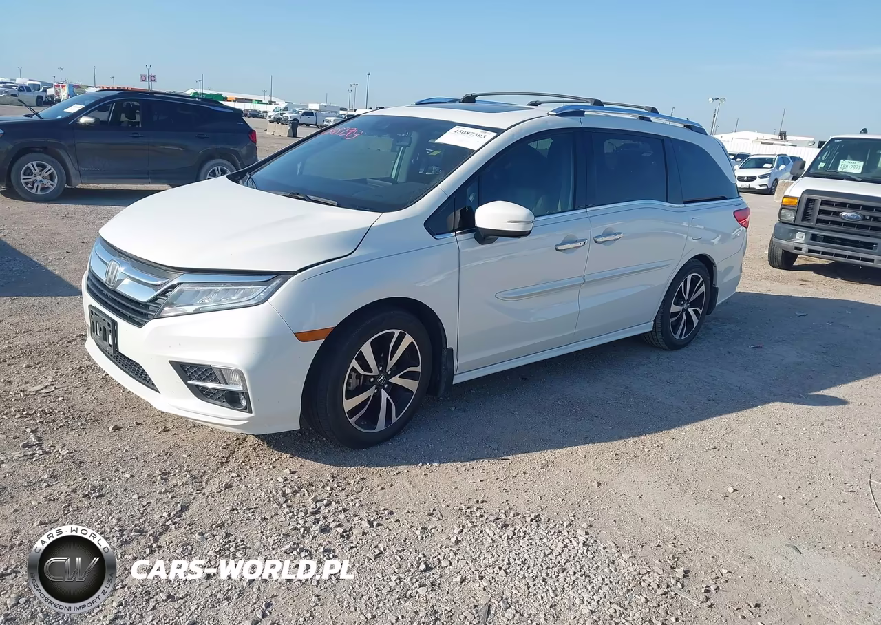 2018 Honda Odyssey Elite VIN:5FNRL6H94JB087098 - 14