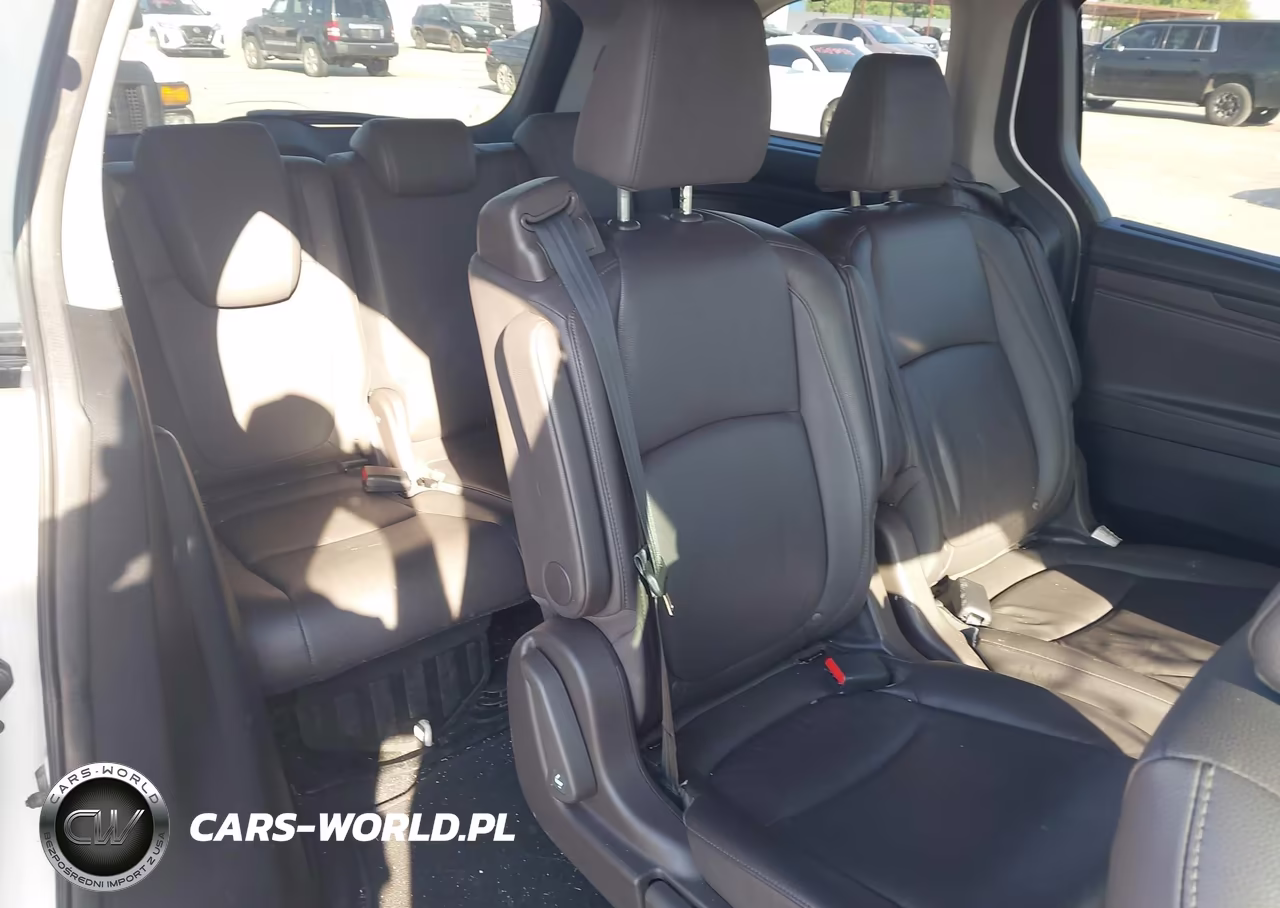 2018 Honda Odyssey Elite VIN:5FNRL6H94JB087098 - 8