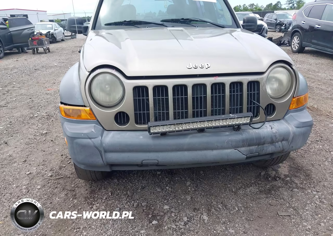 2005 Jeep Liberty Sport VIN:1J4GL48K95W665819 - 12