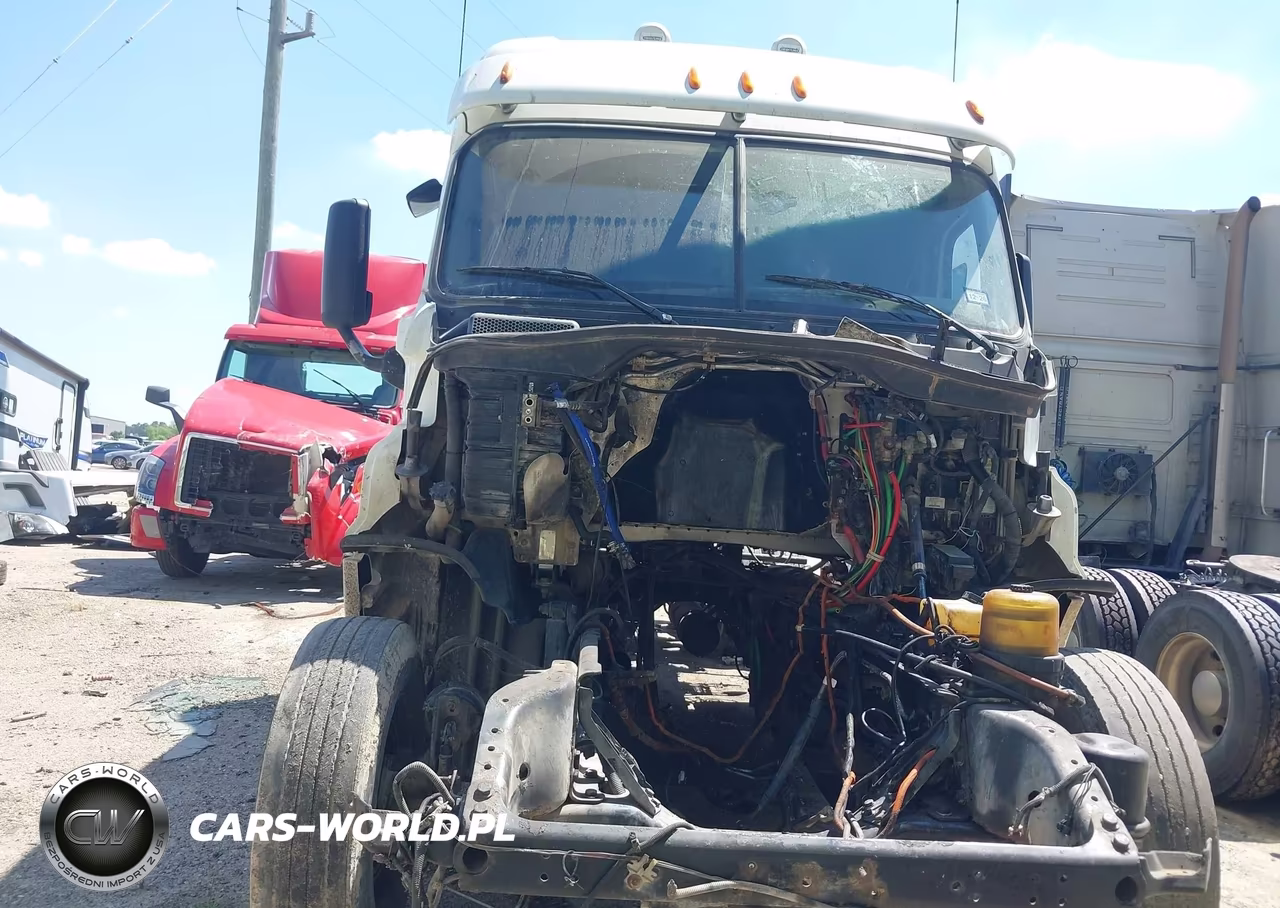 2012 Freightliner Cascadia 125 VIN:1FUJGLDR3CLBR7092 - 13