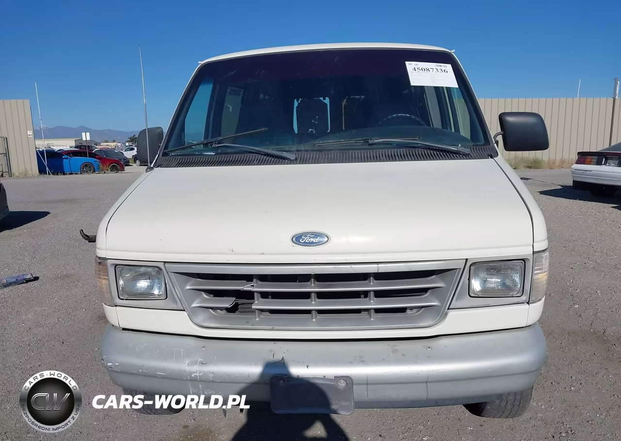 1992 Ford Econoline E350 VIN:1FBHE31H4NHA93743 - 13