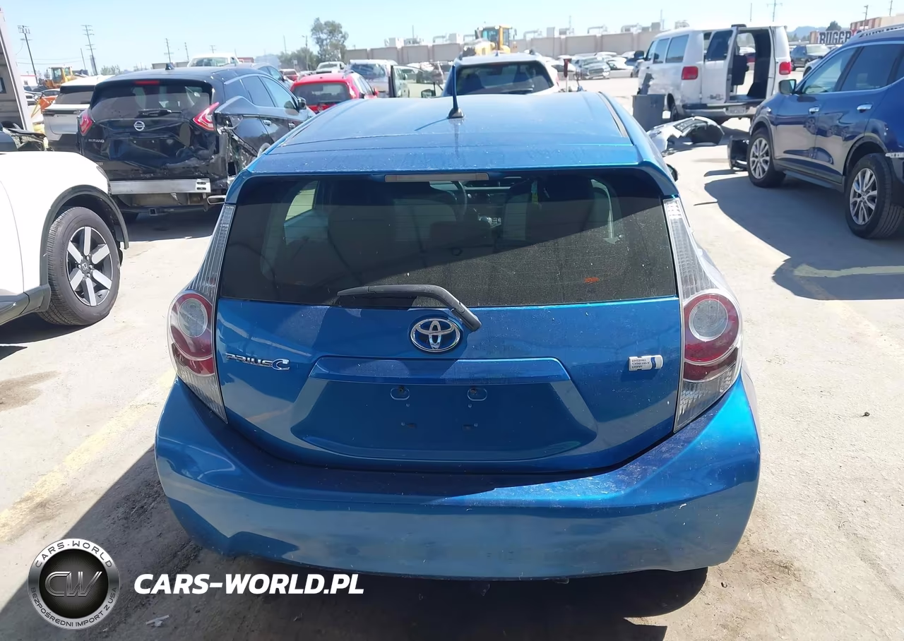 2013 Toyota Prius C One VIN:JTDKDTB35D1535153 - 16