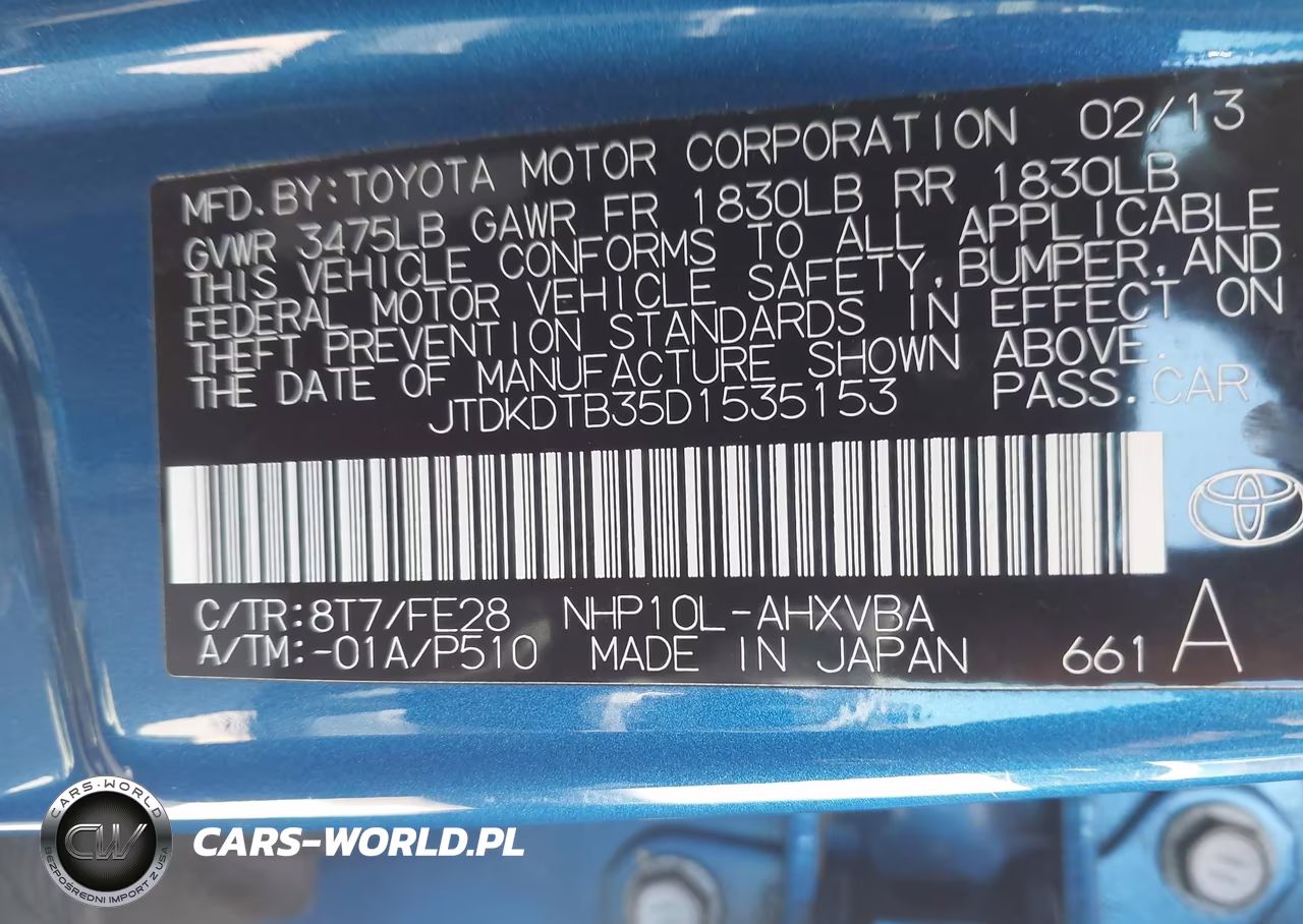 2013 Toyota Prius C One VIN:JTDKDTB35D1535153 - 9