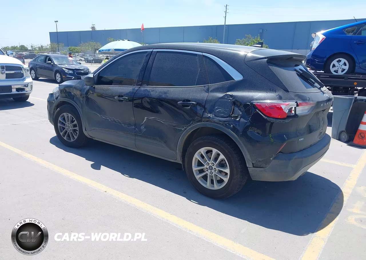 2022 Ford Escape Se VIN:1FMCU9G63NUA72824 - 3