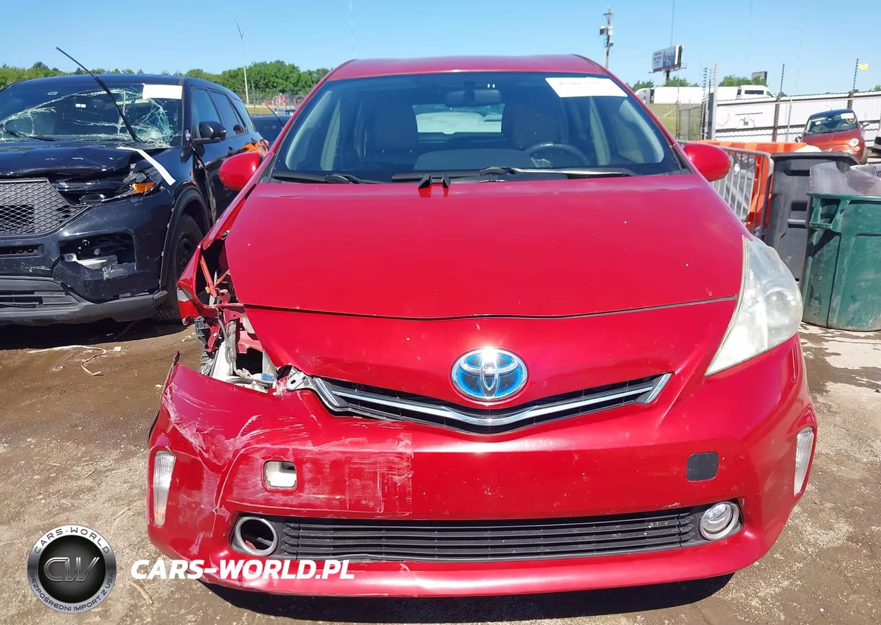 2013 Toyota Prius V Three VIN:JTDZN3EUXD3228923 - 13