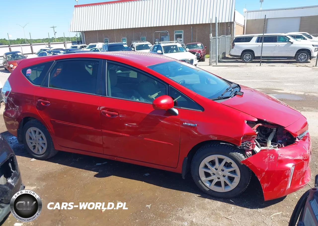 2013 Toyota Prius V Three VIN:JTDZN3EUXD3228923 - 14