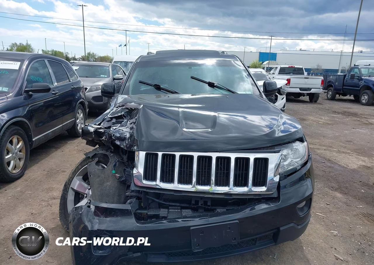 2013 Jeep Grand Cherokee Laredo VIN:1C4RJFAG6DC587277 - 12