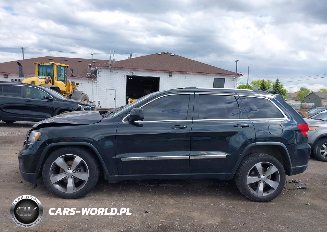 2013 Jeep Grand Cherokee Laredo VIN:1C4RJFAG6DC587277 - 14