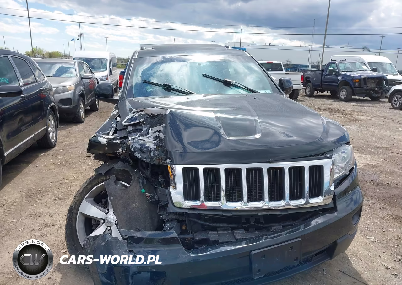 2013 Jeep Grand Cherokee Laredo VIN:1C4RJFAG6DC587277 - 17