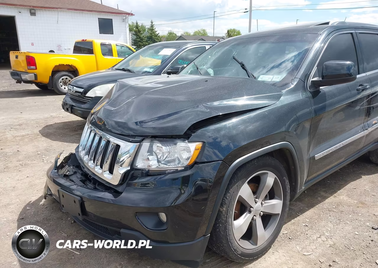 2013 Jeep Grand Cherokee Laredo VIN:1C4RJFAG6DC587277 - 18