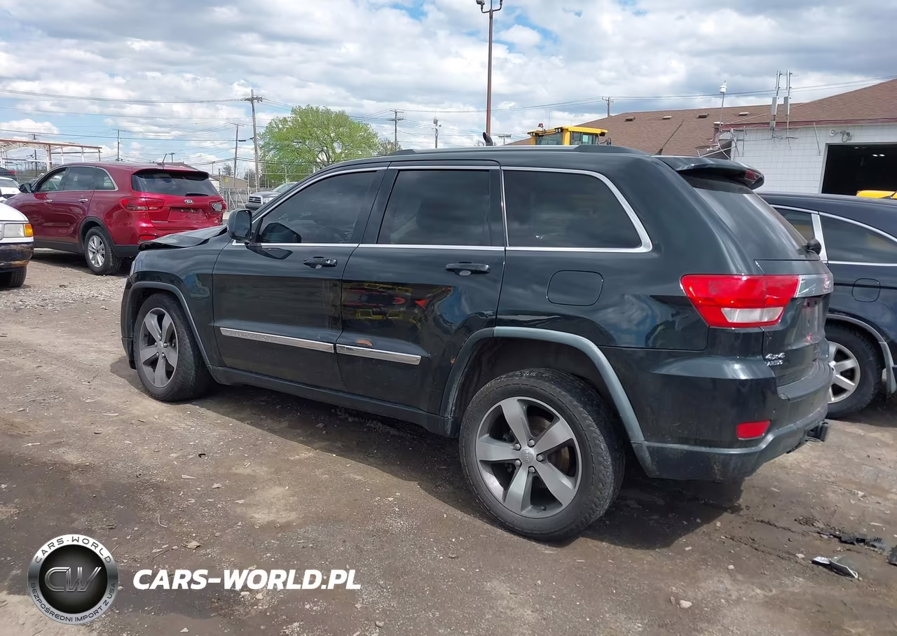 2013 Jeep Grand Cherokee Laredo VIN:1C4RJFAG6DC587277 - 3