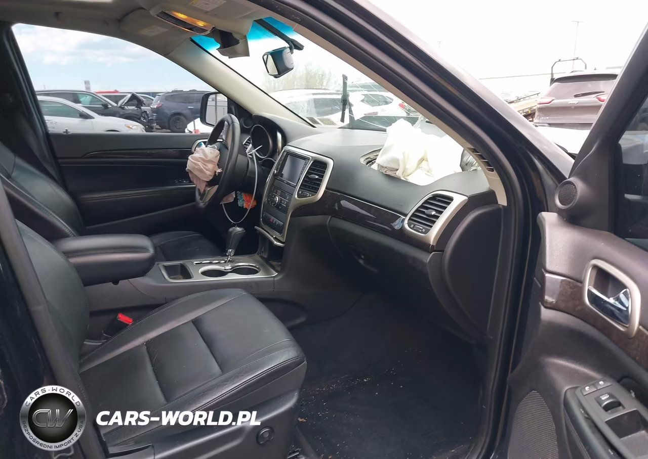 2013 Jeep Grand Cherokee Laredo VIN:1C4RJFAG6DC587277 - 5