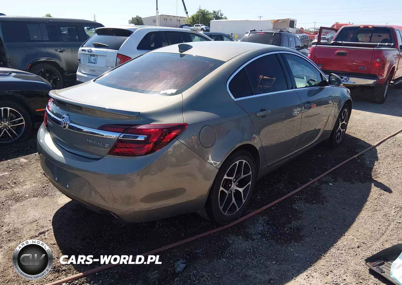 2017 Buick Regal Turbo Sport Touring VIN:2G4GL5EX1H9136661 - 4