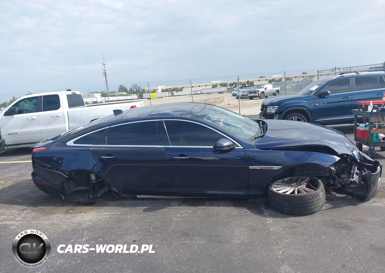 2018 Jaguar Xj Xjl Portfolio VIN:SAJWA2G74J8W13622 - 14