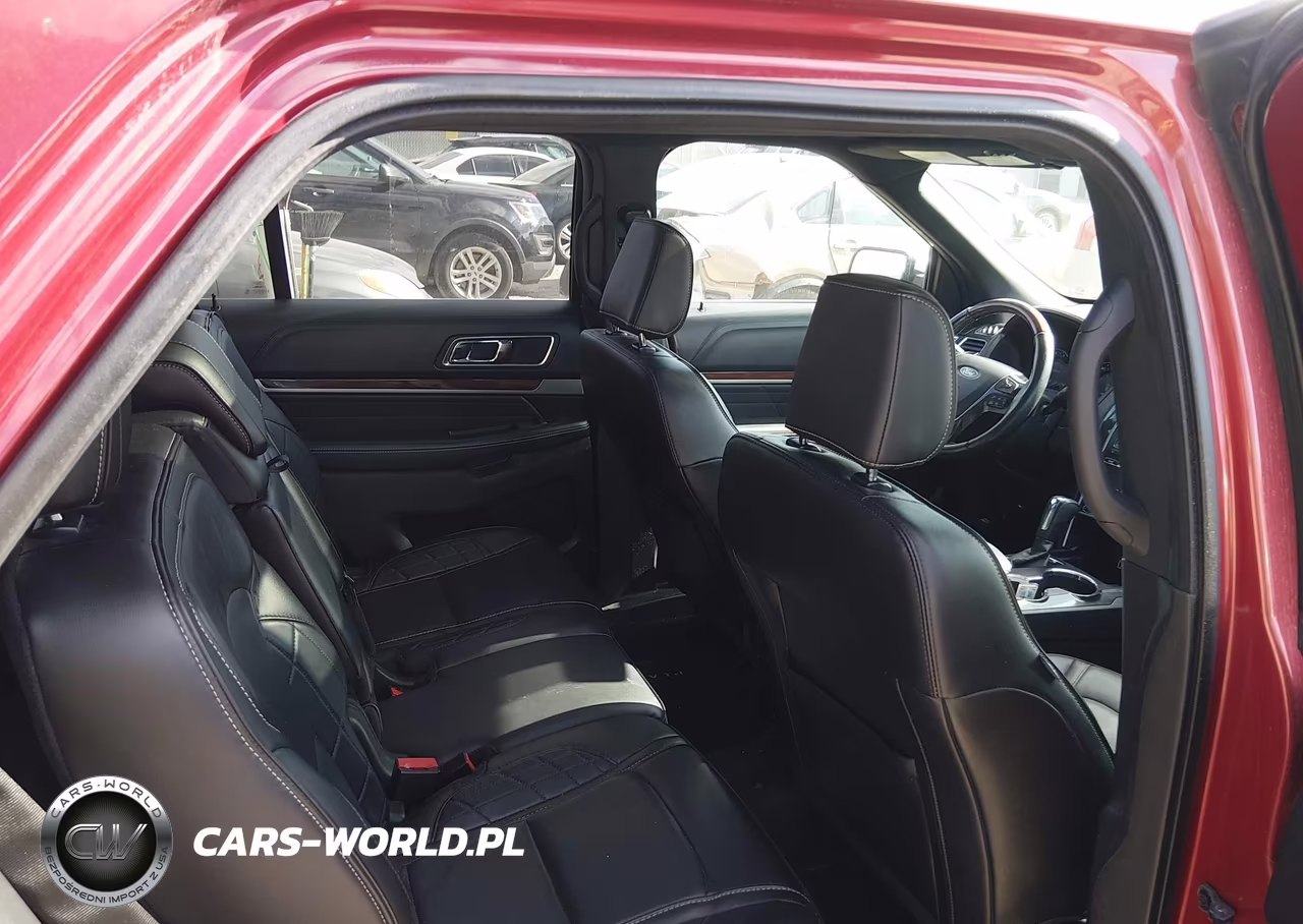 2018 Ford Explorer Platinum VIN:1FM5K8HT1JGB48756 - 8