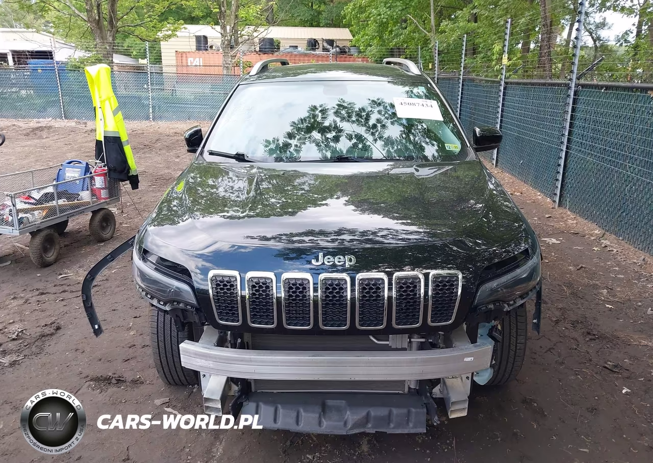 2020 Jeep Cherokee Latitude Plus 4X4 VIN:1C4PJMLB6LD609462 - 13