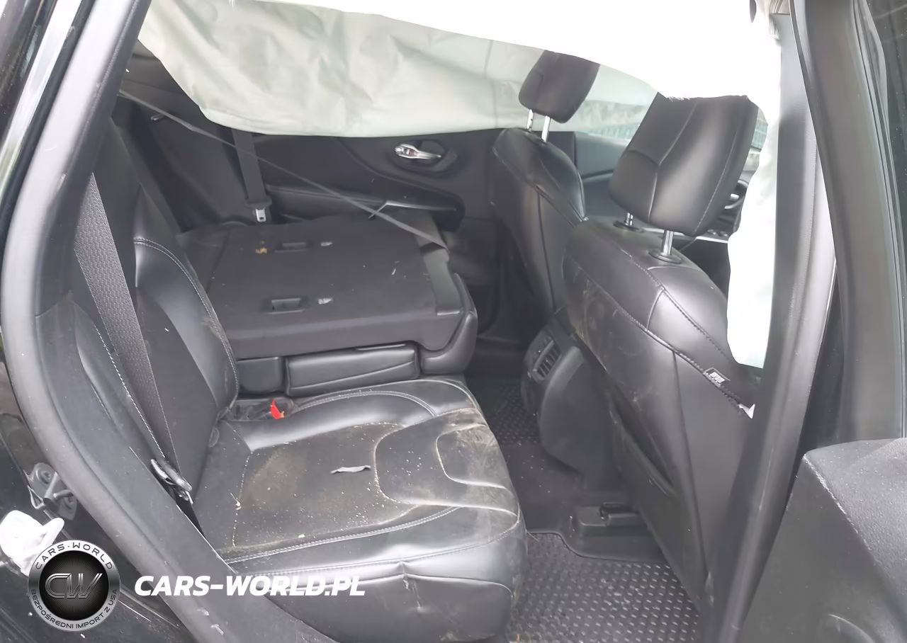 2020 Jeep Cherokee Latitude Plus 4X4 VIN:1C4PJMLB6LD609462 - 8