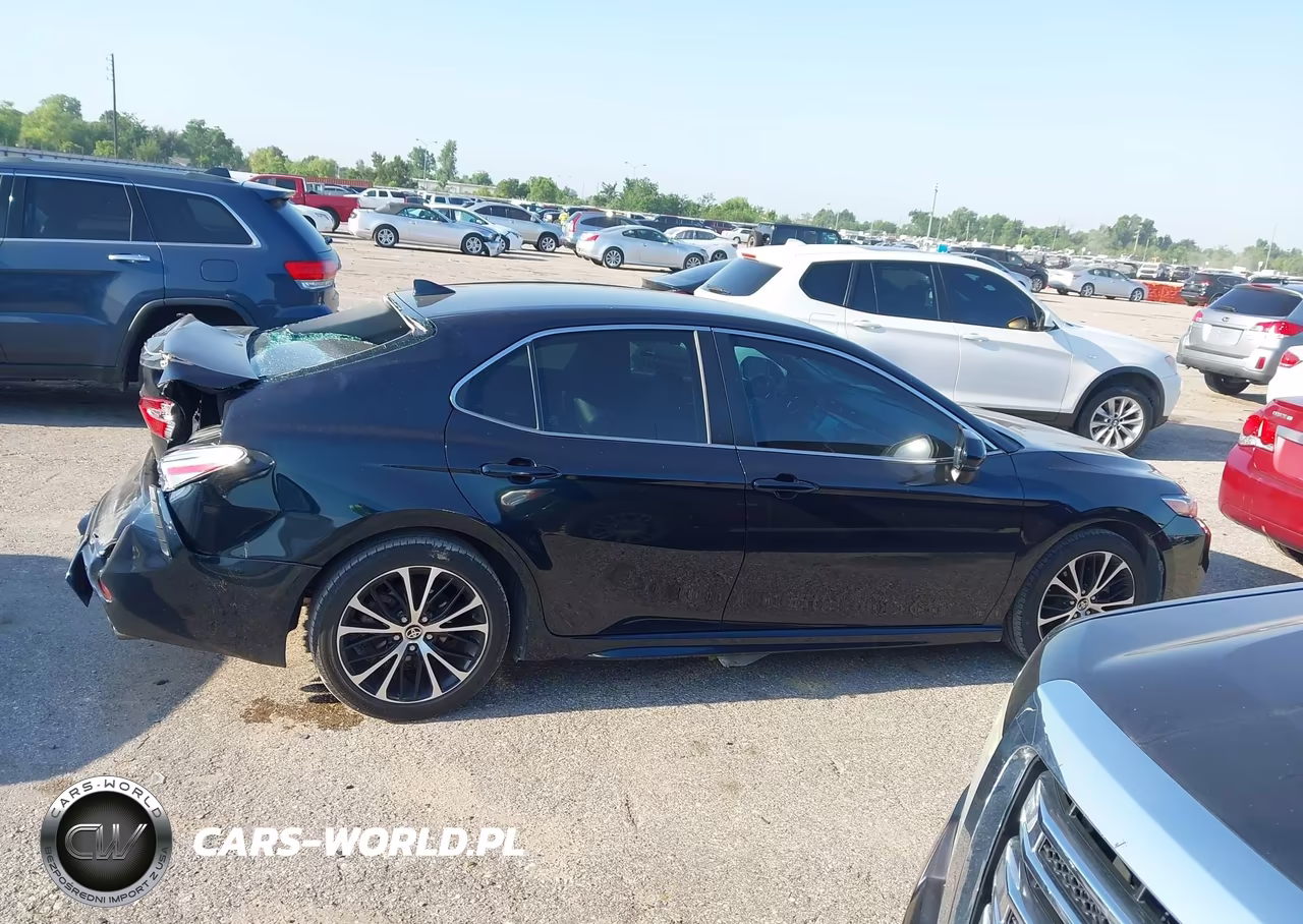 2020 Toyota Camry Se VIN:4T1G11AK2LU392800 - 13