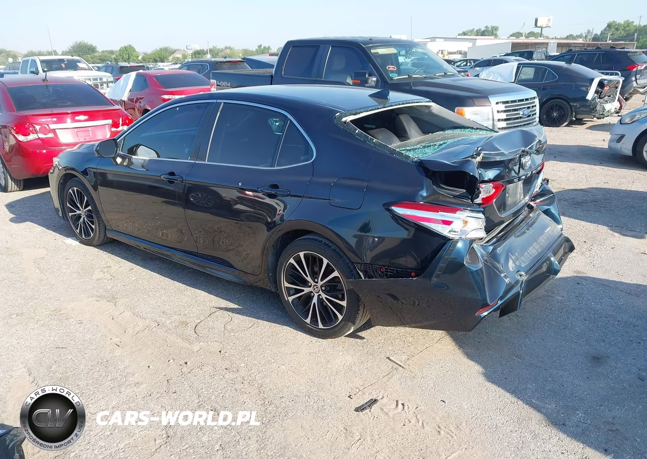2020 Toyota Camry Se VIN:4T1G11AK2LU392800 - 3
