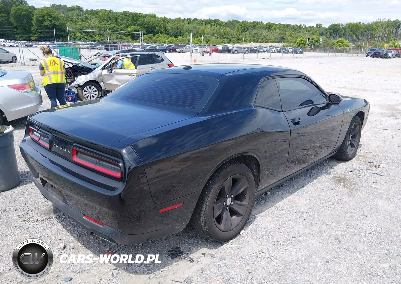 2016 Dodge Challenger Sxt VIN:2C3CDZAG4GH200715 - 4