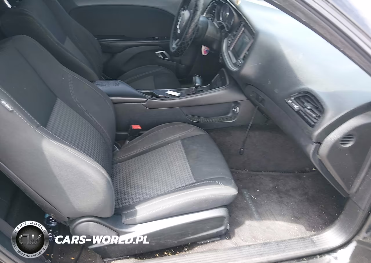 2016 Dodge Challenger Sxt VIN:2C3CDZAG4GH200715 - 5