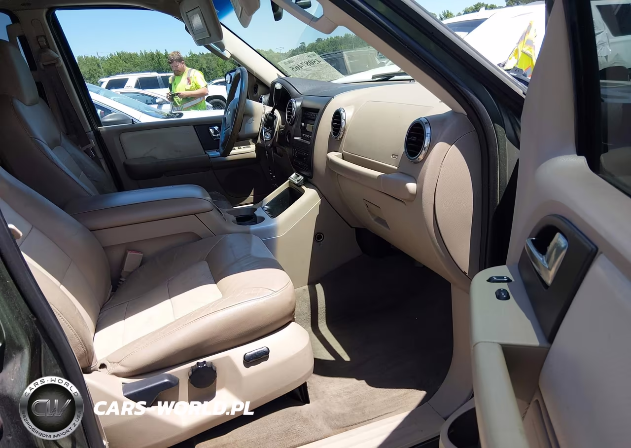 2004 Ford Expedition Eddie Bauer VIN:1FMFU18L64LA46063 - 5