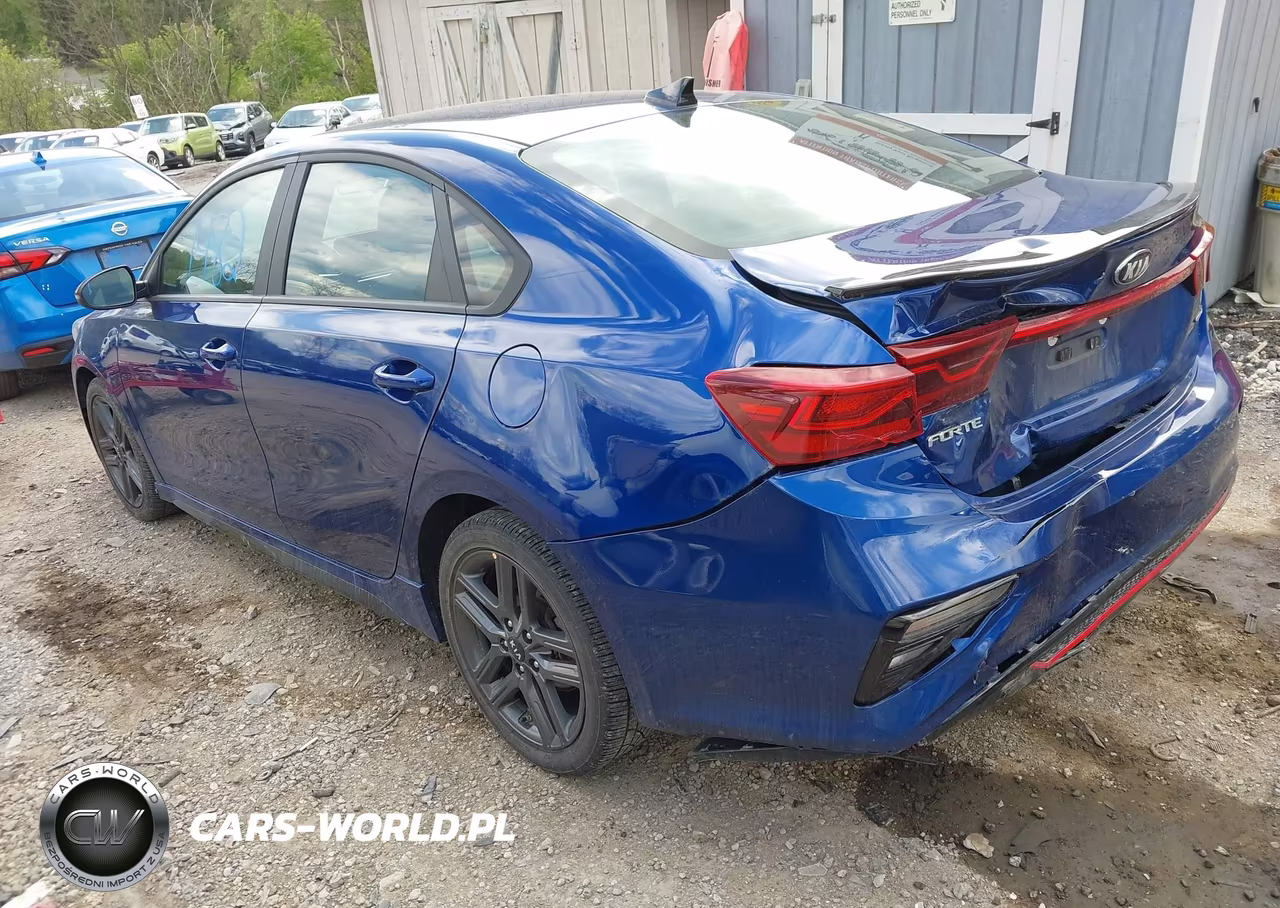 2021 Kia Forte Gt-Line VIN:3KPF34AD7ME424069 - 3