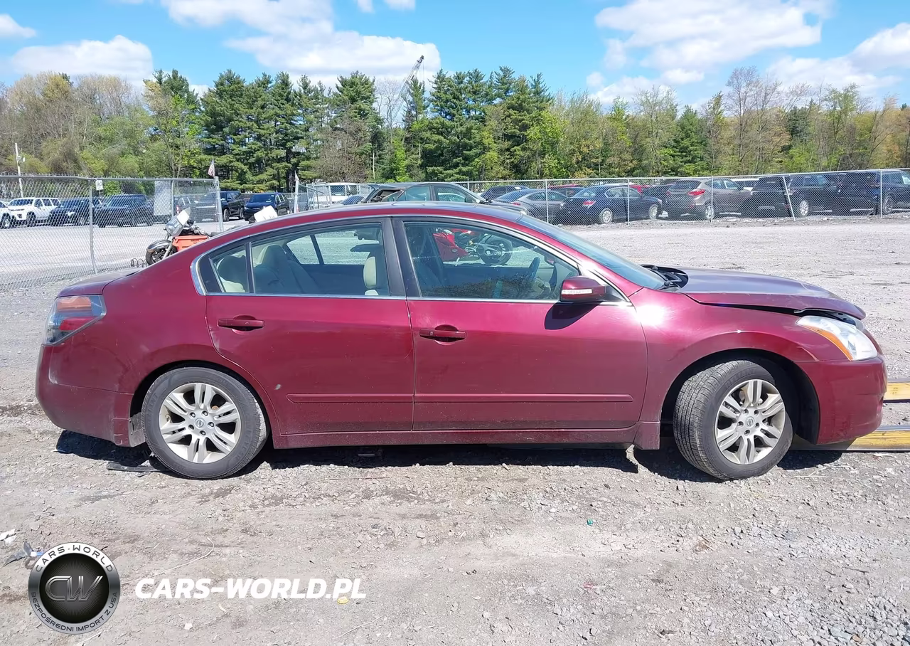 2011 Nissan Altima 2.5 S VIN:1N4AL2AP0BN439004 - 13